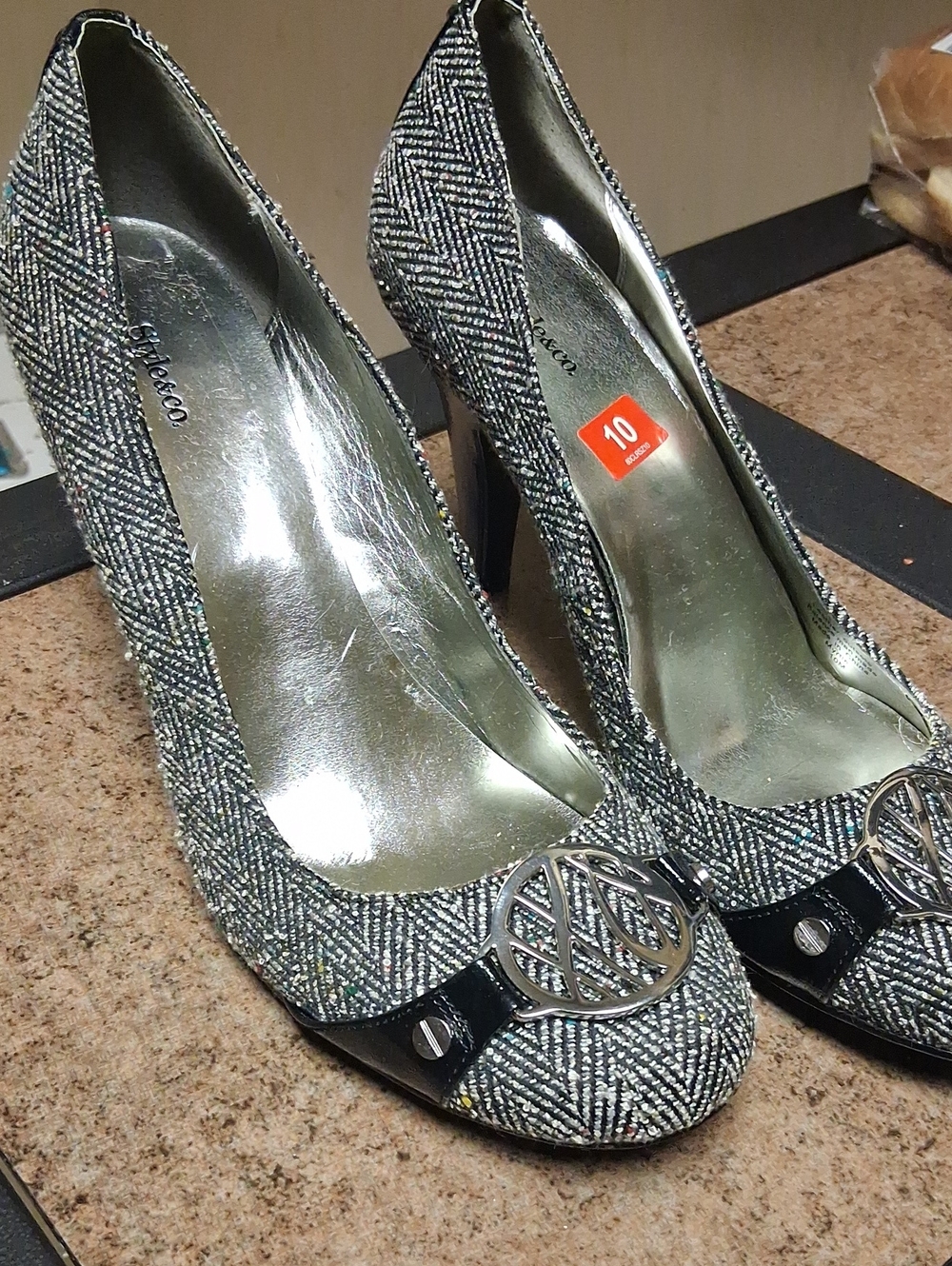 Size 10 Tweed Metallic Women’s Heels with Logo Accent